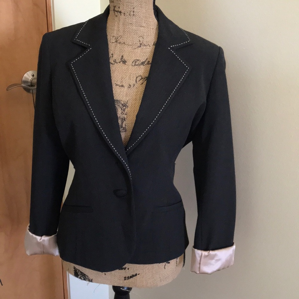 Dark grey women’s blazer